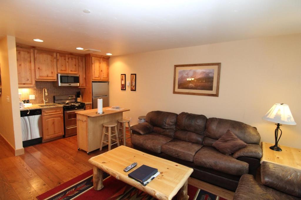 Destination Resorts Vail Room photo