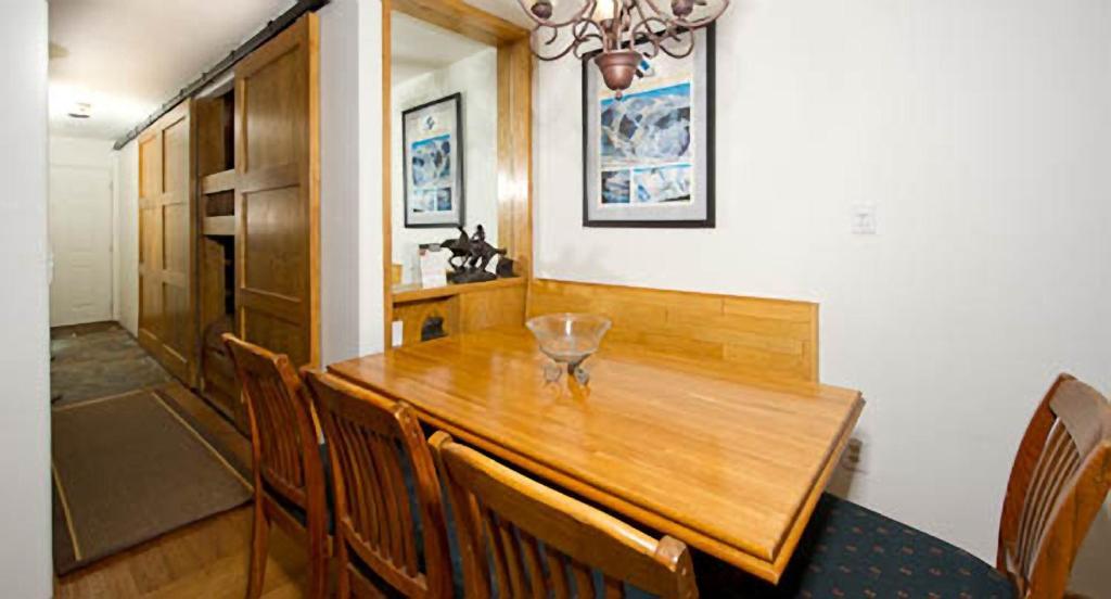 Destination Resorts Vail Room photo