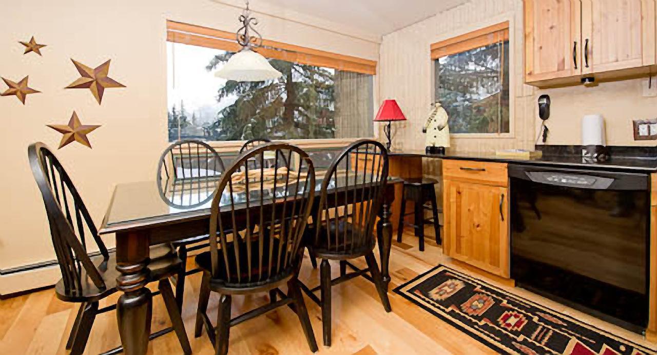 Destination Resorts Vail Room photo
